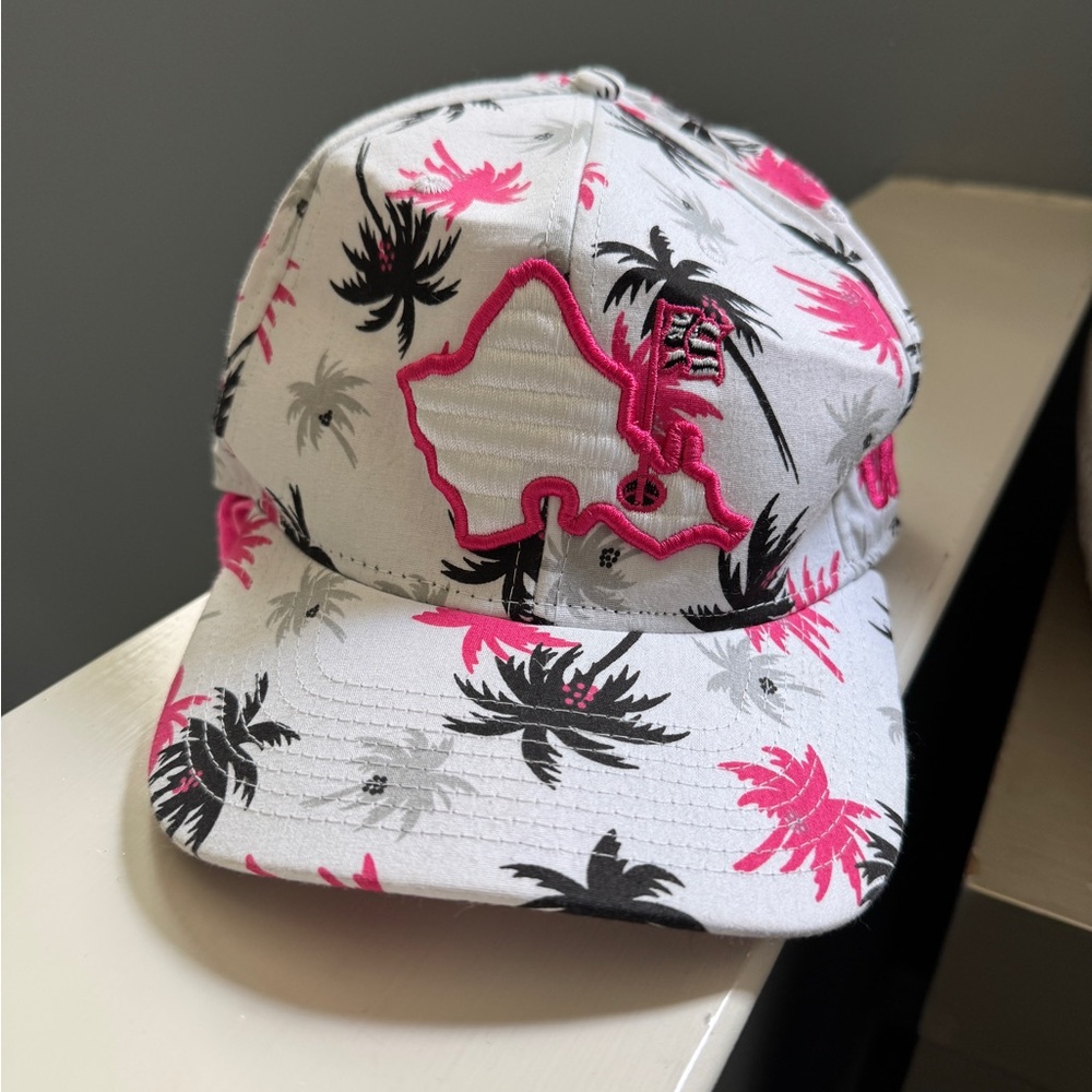 Oahu Golf Pink & Black Tropical Print Golf Hat